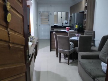 Casa em Condomínio - Venda - Parque Rodovias - Lorena - SP