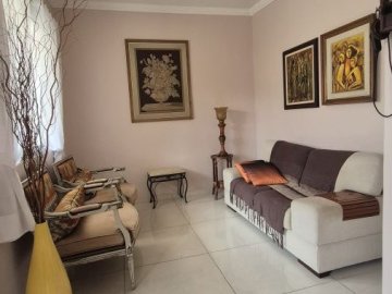 Casa com 3 dormit�rios na Vila Celeste Lorena-SP