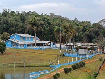 Fazenda com bela sede em S�o Luiz do Paraitinga-SP