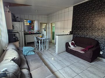 CASA COM PONTO COMERCIAL NO OLARIA LORENA-SP